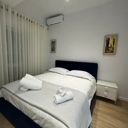 Апартаменты Malo House Center Тирана